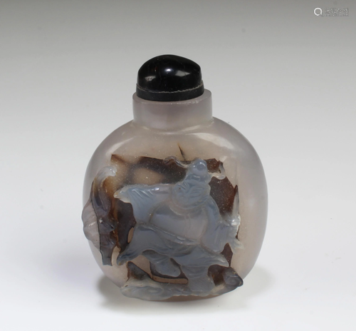 Chinese Agate Snuff Bottle