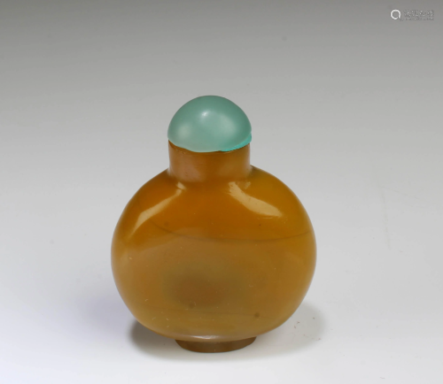 Antique Chinese Peking Glass Snuff Bottle