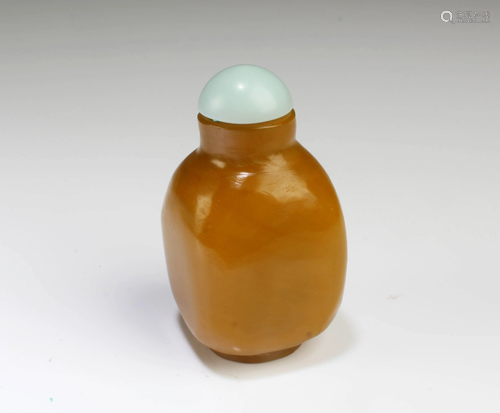 Antique Chinese Peking Glass Snuff Bottle