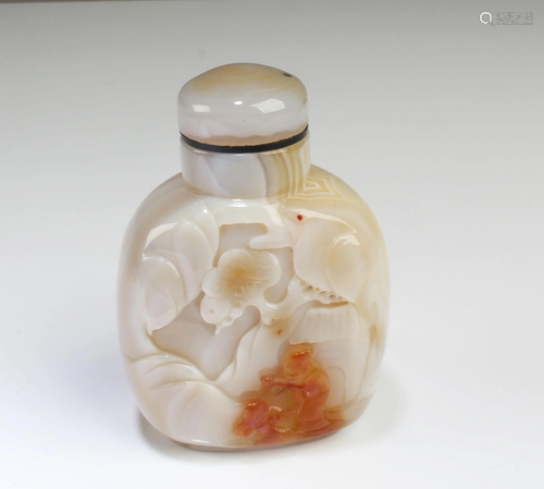 Chinese Agate Snuff Bottle