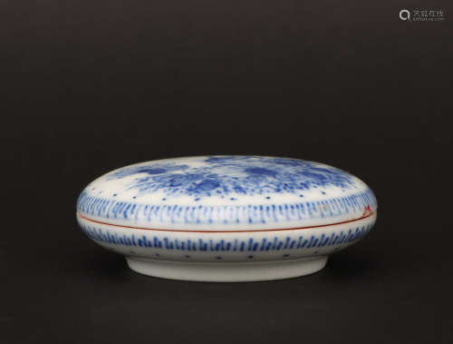 A blue and white 'floral' Inkpad box,Qing dynasty