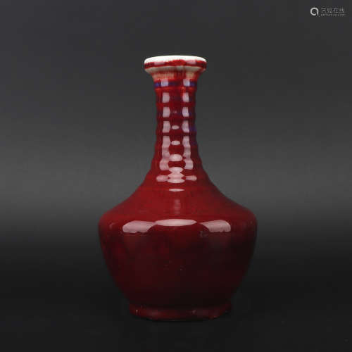 A red glazed bottle,Qing dynasty