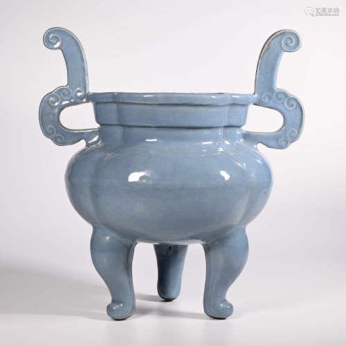Qing Dynasty Blue Glazed Tripod Tripod