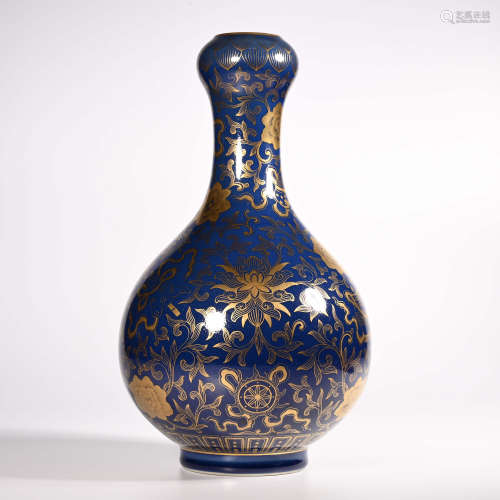 Qianlong blue-glazed golden garlic vase
