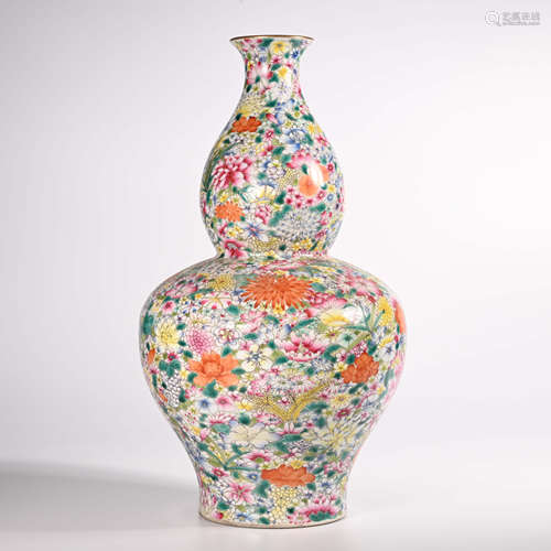 Qianlong famille rose gourd bottle