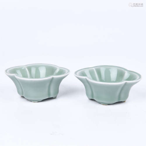 Qianlong pink celadon glaze small flower pot