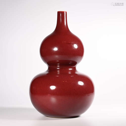 Qianlong red-glazed gourd vase