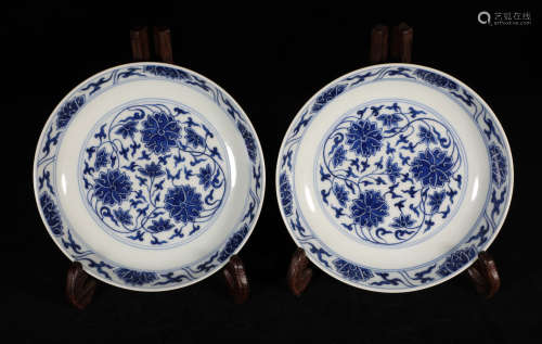 Pair Blue and White Plates Tongzhi Style