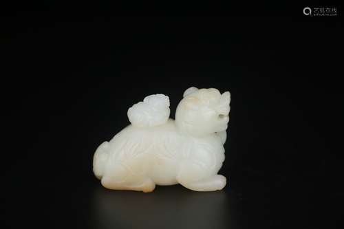 A Chinese Hetian Jade Beast Ornament