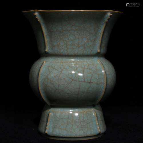 A Chinese Porcelain Ru Kiln Zun Vase