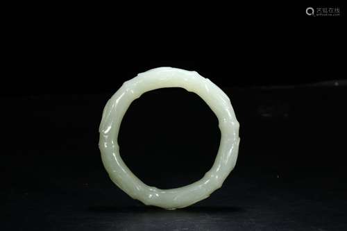 A Chinese Hetian Jade Bangle