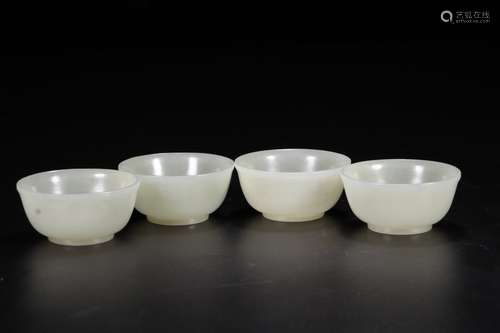 A Set Of Hetian Jade Cup