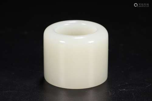 A Chinese Hetian Jade Ring