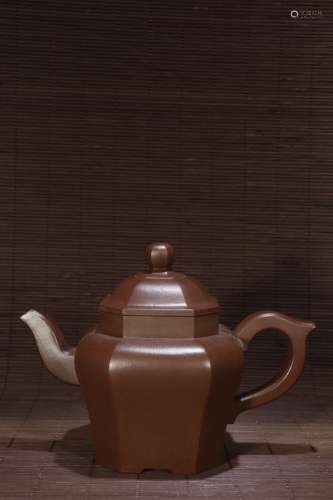 A Chinese Tea Pot