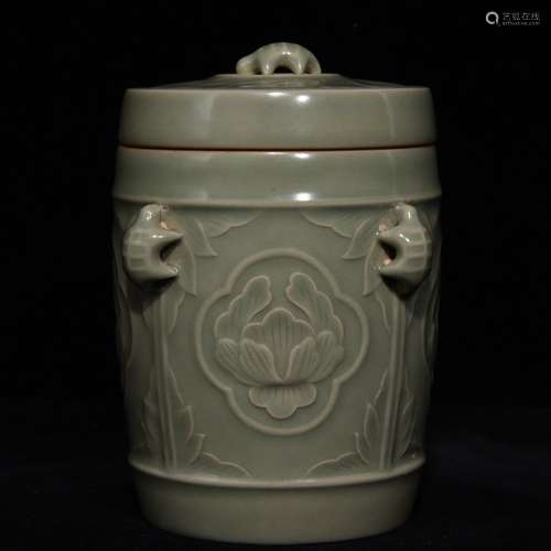 A Chinese Porcelain Yue Kiln Jar