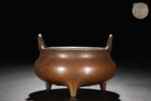 A Chinese Bronze Ear Censer