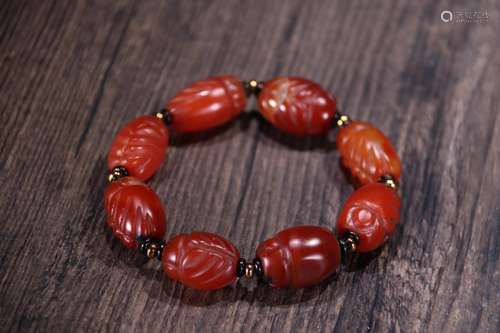 A Chinese Agate Bracelet