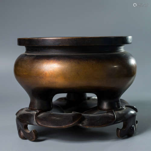 A Chinese Bronze Incense Burner