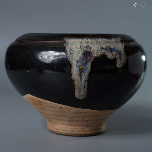 A Chinese Black Glaze Porcelain Brush Washer