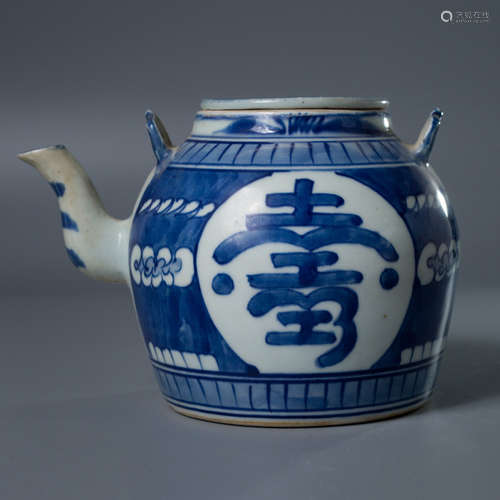 A Chinese Blue and White Shou Character Porcelain Pot