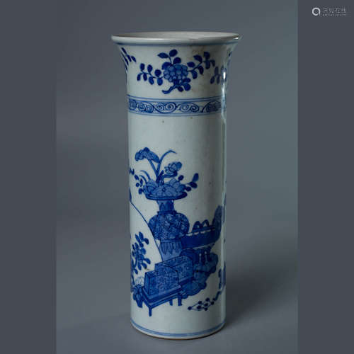 A Chinese Blue and White Painted Porcelain Flower Vase