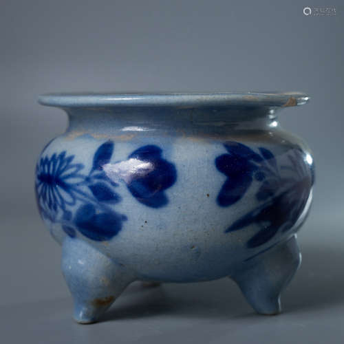 A Chinese Altar Blue Glaze Blue and White Floral Porcelain Three-legged Incense Burner