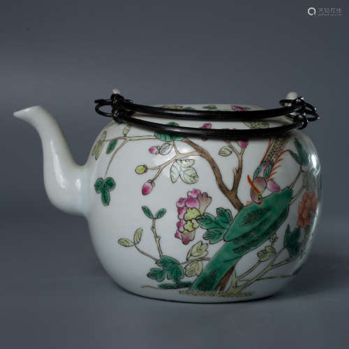 A Chinese Famille Rose Flower&Bird Pattern Porcelain Tea Pot