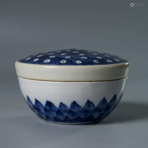 A Chinese Blue and White Porcelain Incense Box