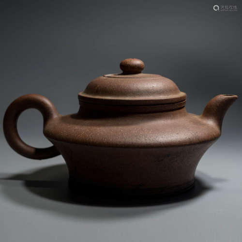 A Chinese Purple Sand Pot