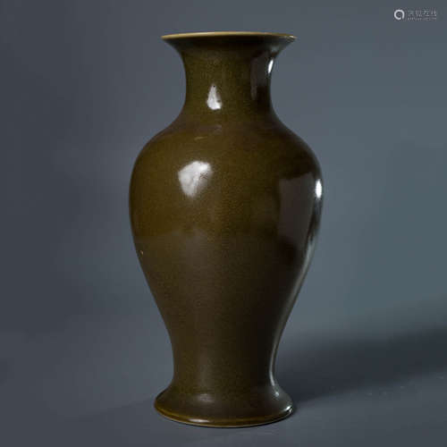 A Chinese Tea Dust Glaze Porcelain Guanyin Vase