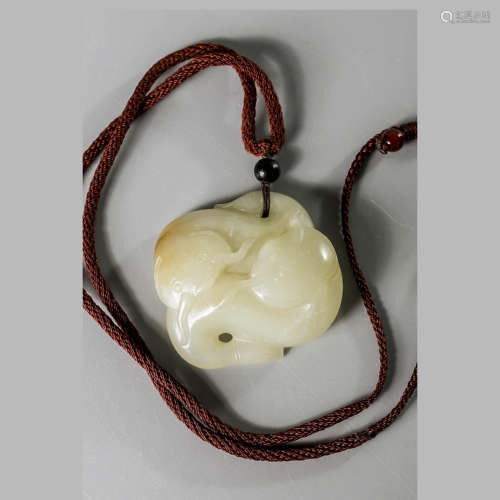 A Chinese White Hetian Jade Carved Pendant