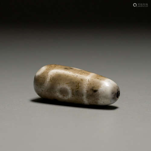 A Chinese Agate Bead