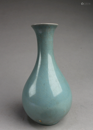 Chinese Ruayo Vase