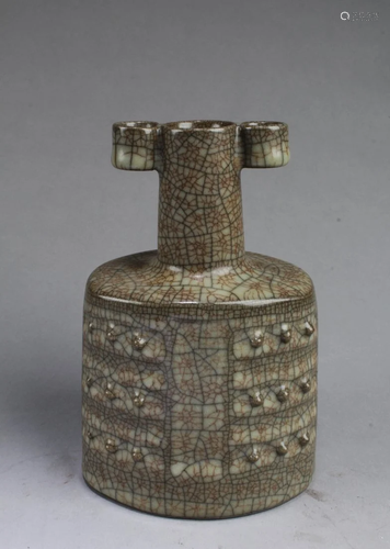 Chinese Geyao Vase