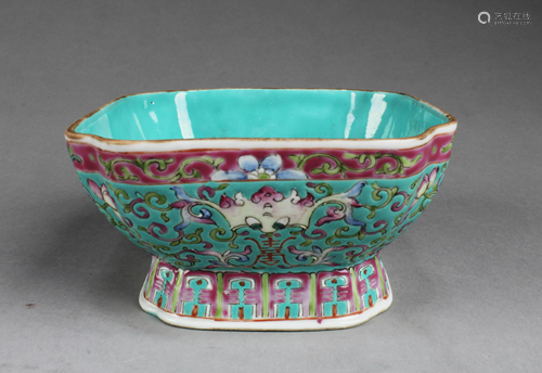 Chinese Famille Rose Porcelain Bowl