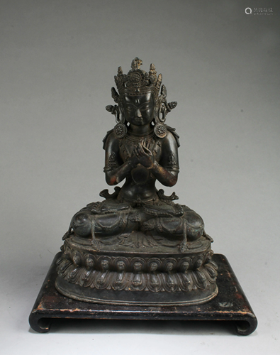 A Bronze Bodhisattva Statue