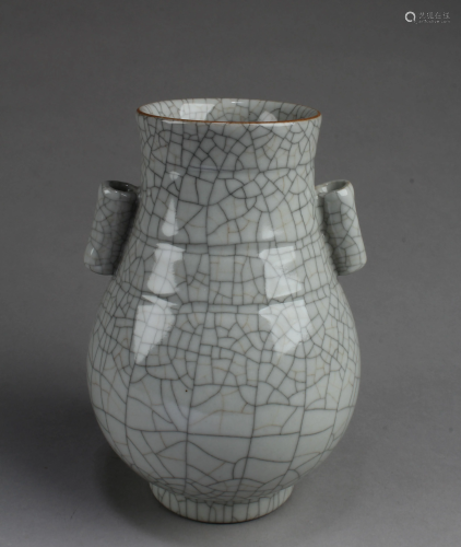 Chinese Geyao Vase