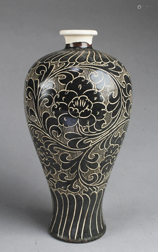 Chinese Pottery Vase