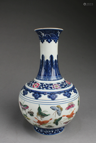 Chinese Porcelain Vase