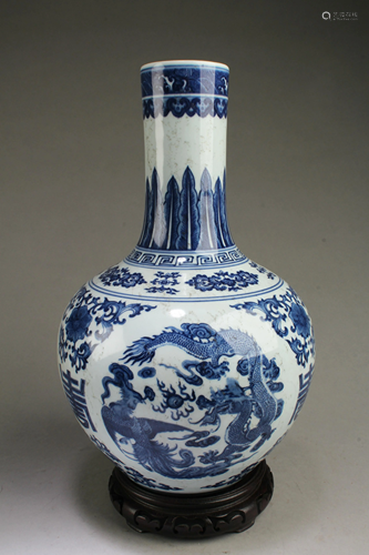 Chinese Blue & White Porcelain Vase