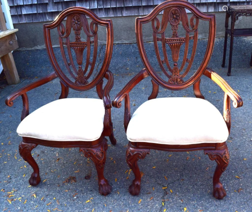 PAIR OF CHIPPENDALE STYLE SHIELD MAHOGANY CHAIR:
