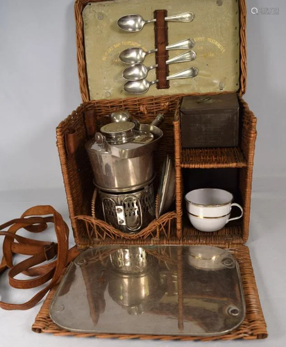 VINTAGE WICKER AUTOMOBILE TRAVEL PICNIC SET