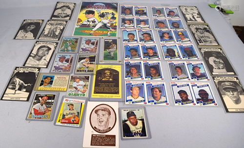 22 ASSEMBLED BASEBALL CARD GROUPING: