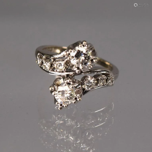 14K WHITE GOLD & DIAMOND PASS-BY RING