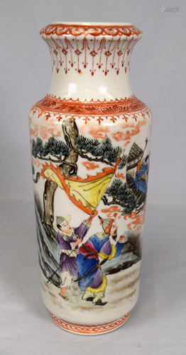 CHINESE HAND-PAINTED PORCELAIN VASE