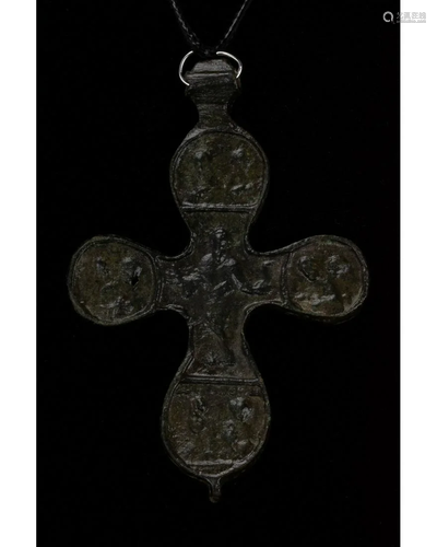 MEDIEVAL BRONZE CROSS PENDANT