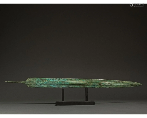 ANCIENT BRONZE SWORD WITH BEAUTIFUL PATINA