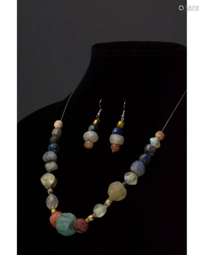 ROMAN SET OF GLASS AND STONE NECKLACE AND EARRINGS