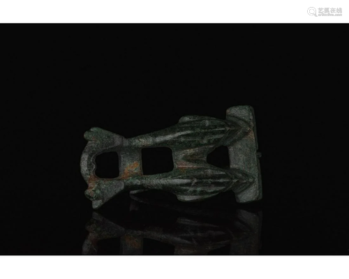 ROMAN BRONZE BROOCH WITH DOLPHINS