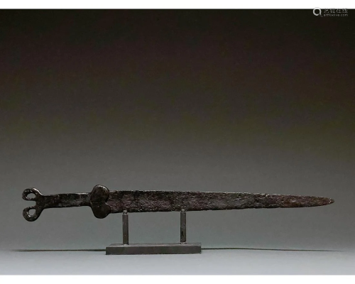 SCYTHIAN IRON ACINACES SWORD WITH DECORATED HANDLE